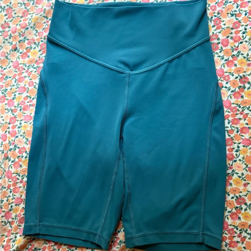 Lululemon Every Arc High-Rise Short 8"
Desert Teal - Picture 2 of 6